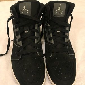 Jordan shoes worn only 3 times